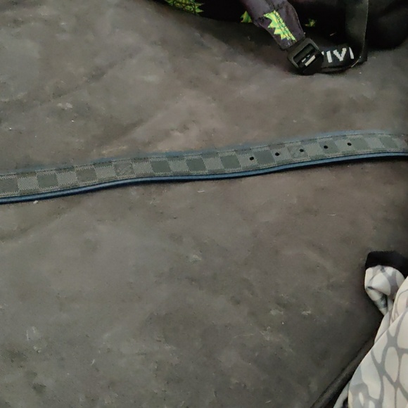 Louis Vuitton belt - Picture 4 of 7